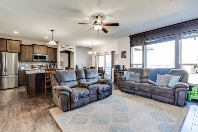 2004 E Teak Ct, Andover, KS 67002