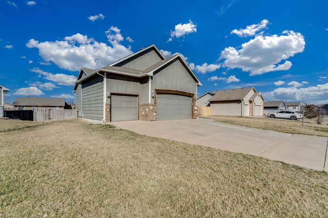 2004 E Teak Ct, Andover, KS 67002