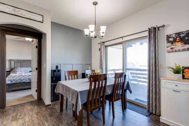 2004 E Teak Ct, Andover, KS 67002