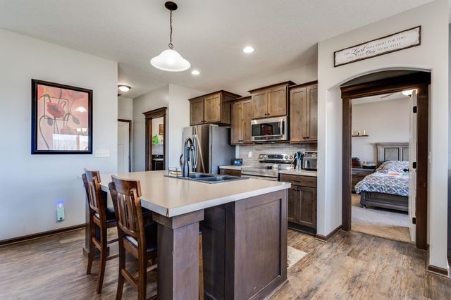 2004 E Teak Ct, Andover, KS 67002