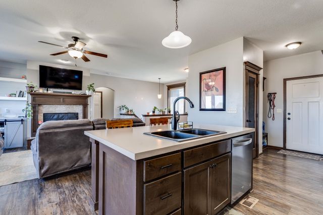 2004 E Teak Ct, Andover, KS 67002