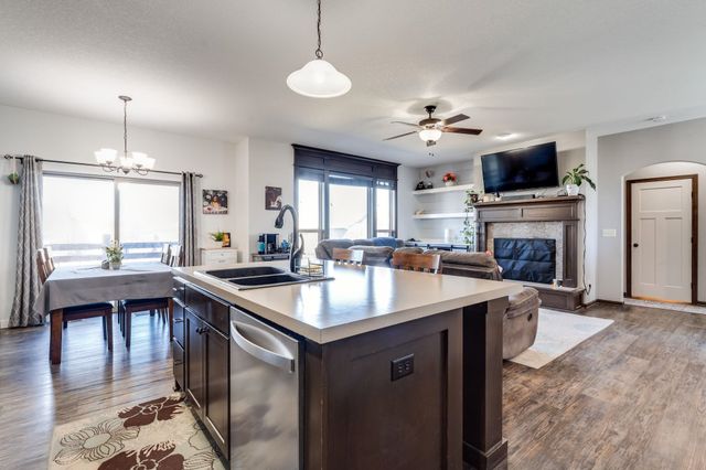 2004 E Teak Ct, Andover, KS 67002