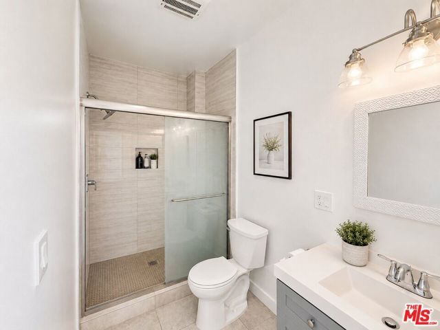 2927 S Catalina Street 2925, Los Angeles, CA 90007