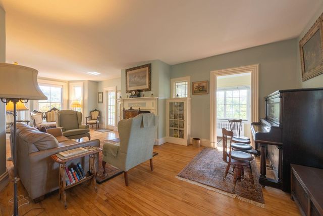 11 Cream Pot Hill Road, Hinsdale, NH 03451