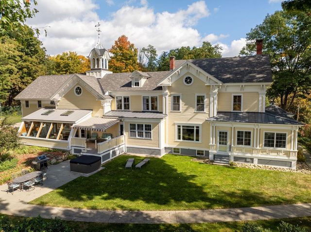 11 Cream Pot Hill Road, Hinsdale, NH 03451