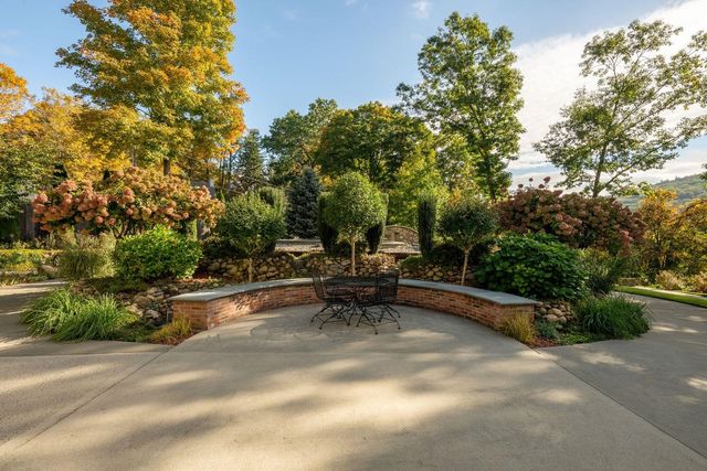 11 Cream Pot Hill Road, Hinsdale, NH 03451