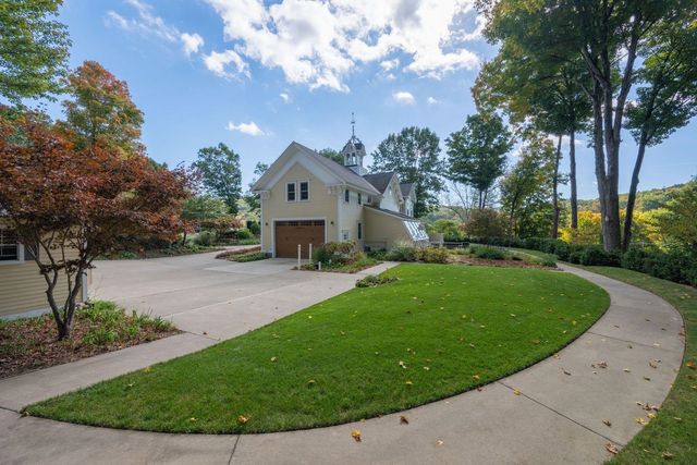 11 Cream Pot Hill Road, Hinsdale, NH 03451