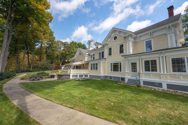 11 Cream Pot Hill Road, Hinsdale, NH 03451