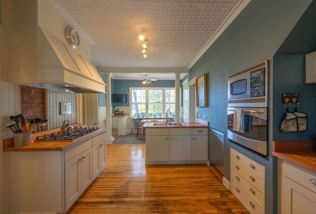 11 Cream Pot Hill Road, Hinsdale, NH 03451