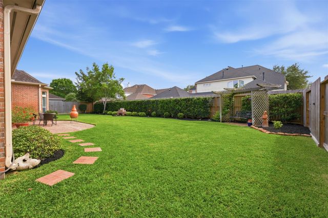 3103 Autumn Harvest Drive, Friendswood, TX 77546