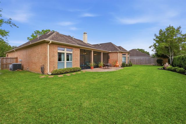 3103 Autumn Harvest Drive, Friendswood, TX 77546