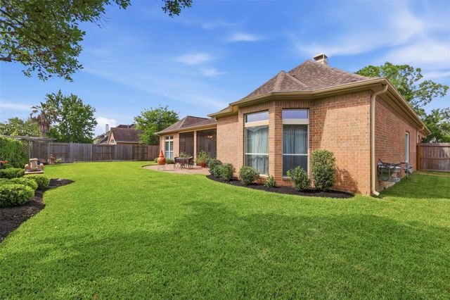 3103 Autumn Harvest Drive, Friendswood, TX 77546