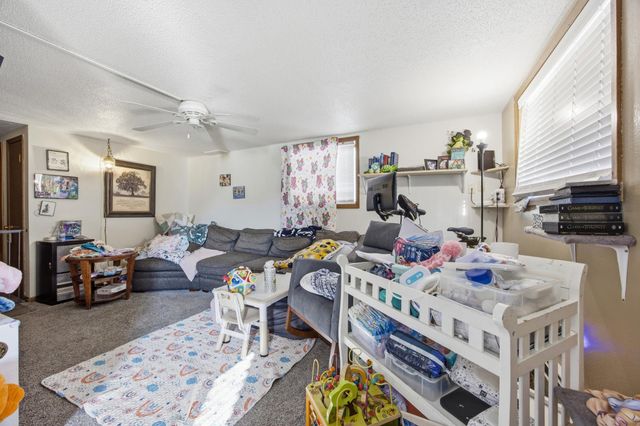 1405 16th Street S, Fargo, ND 58103