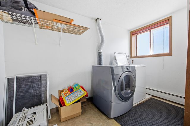 1405 16th Street S, Fargo, ND 58103