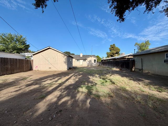 434 N Echo Avenue, Fresno, CA 93701