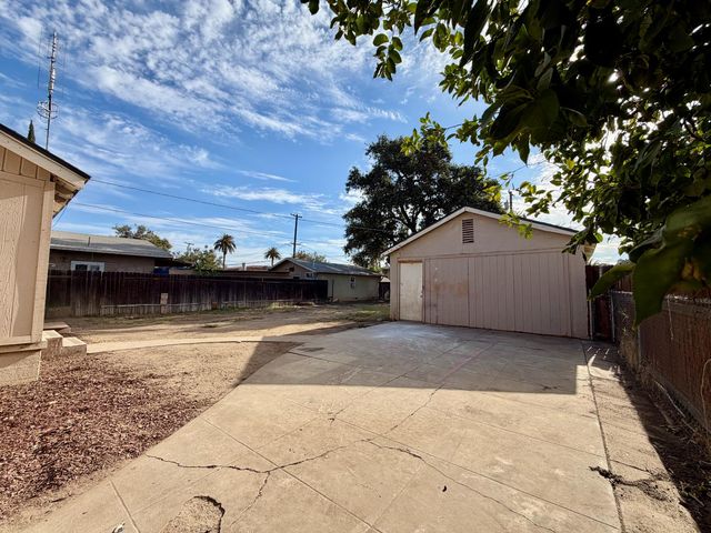434 N Echo Avenue, Fresno, CA 93701