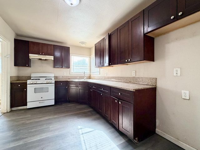 434 N Echo Avenue, Fresno, CA 93701