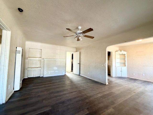 434 N Echo Avenue, Fresno, CA 93701