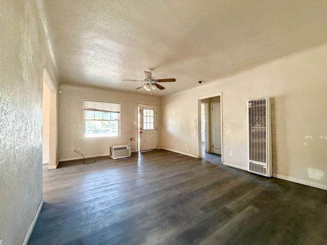 434 N Echo Avenue, Fresno, CA 93701