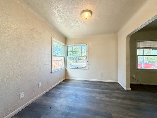 434 N Echo Avenue, Fresno, CA 93701