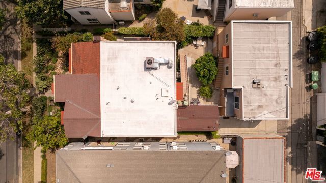 251 N Swall Drive, Beverly Hills, CA 90211