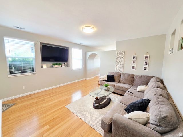 709 N SKIPTON, North Salt Lake, UT 84054
