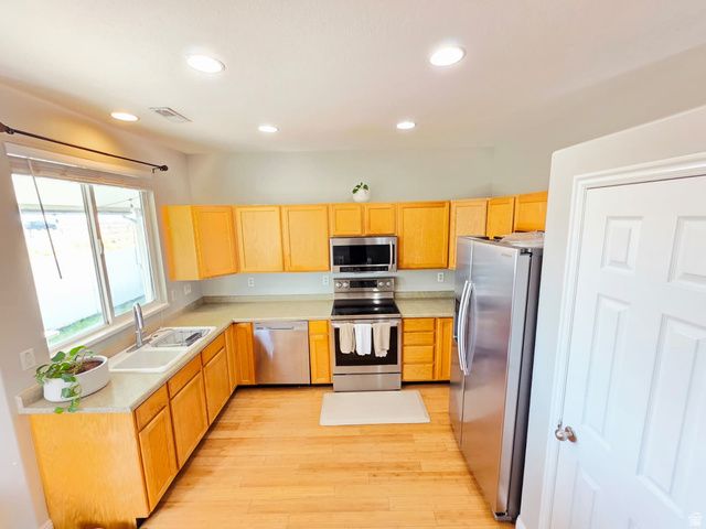 709 N SKIPTON, North Salt Lake, UT 84054