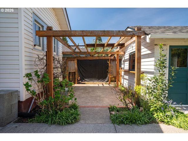 3515 N Baldwin St, Portland, OR 97217