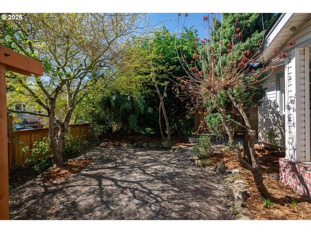 3515 N Baldwin St, Portland, OR 97217