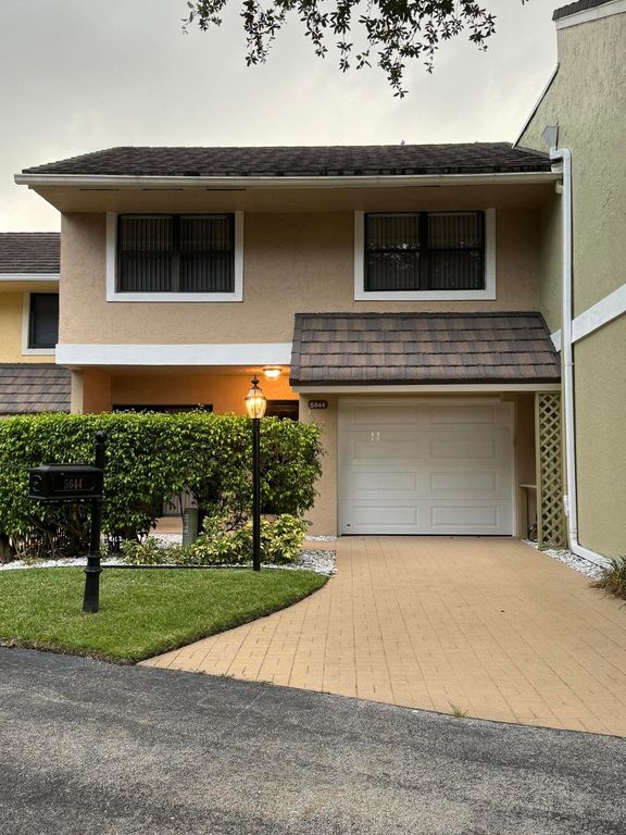 5644 Santiago Circle, Boca Raton, FL 33433