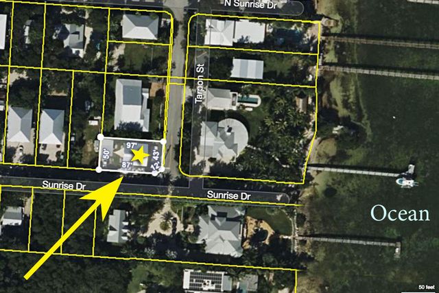 203 Tarpon Street, Key Largo, FL 33070