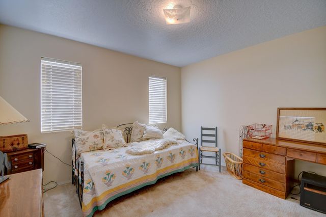 6504 Cliffrose Road NW, Albuquerque, NM 87120