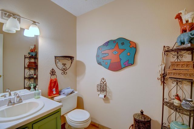 6504 Cliffrose Road NW, Albuquerque, NM 87120