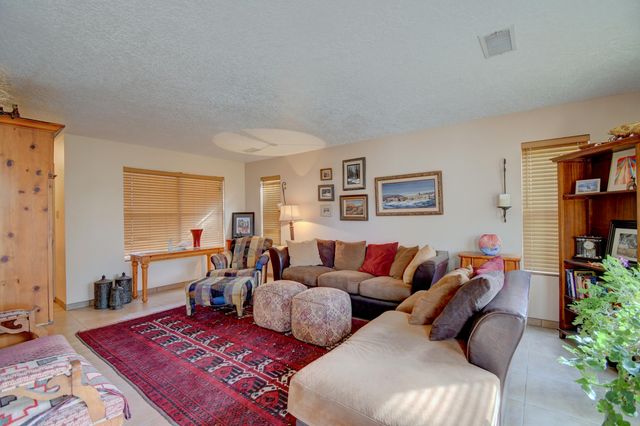 6504 Cliffrose Road NW, Albuquerque, NM 87120