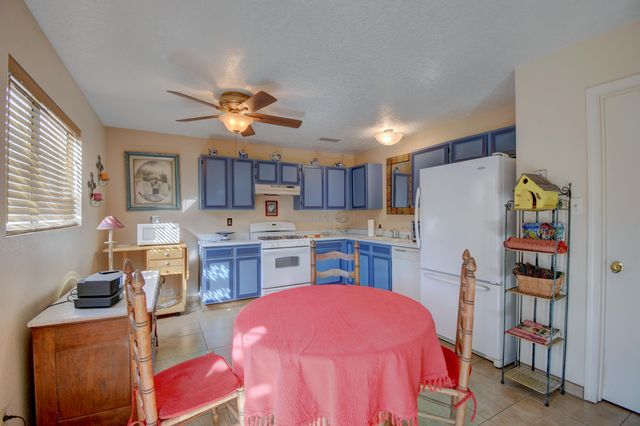 6504 Cliffrose Road NW, Albuquerque, NM 87120