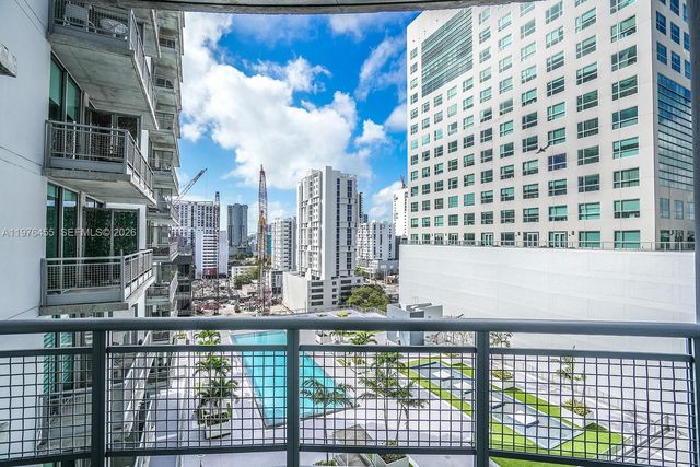 690 SW 1st Ct 1434, Miami, FL 33130