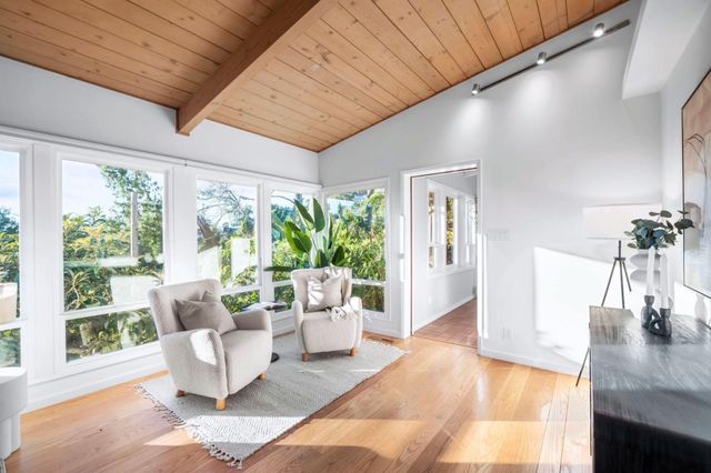 5914 Zinn Drive, Oakland, CA 94611