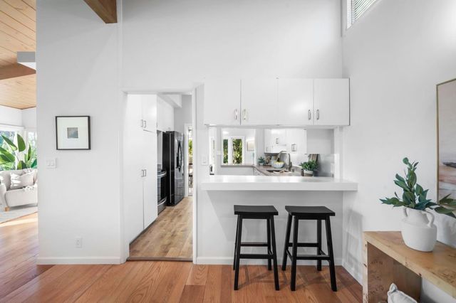 5914 Zinn Drive, Oakland, CA 94611