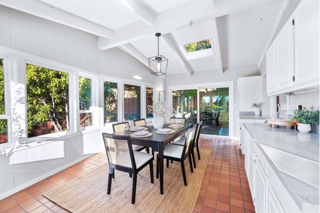 5914 Zinn Drive, Oakland, CA 94611