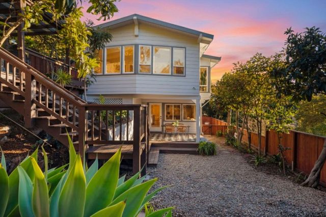 5914 Zinn Drive, Oakland, CA 94611