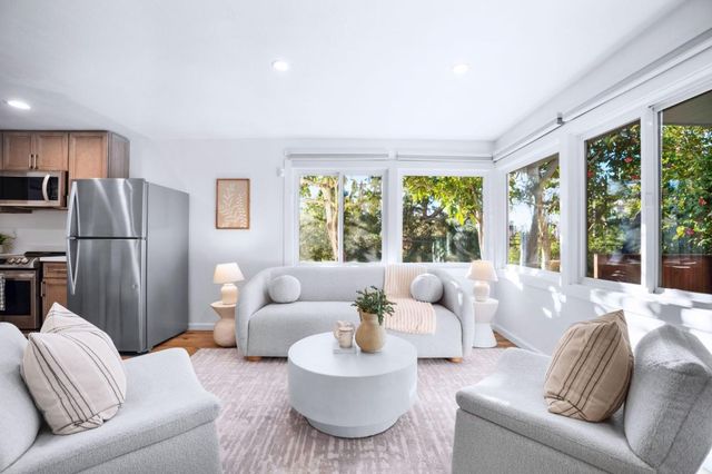 5914 Zinn Drive, Oakland, CA 94611