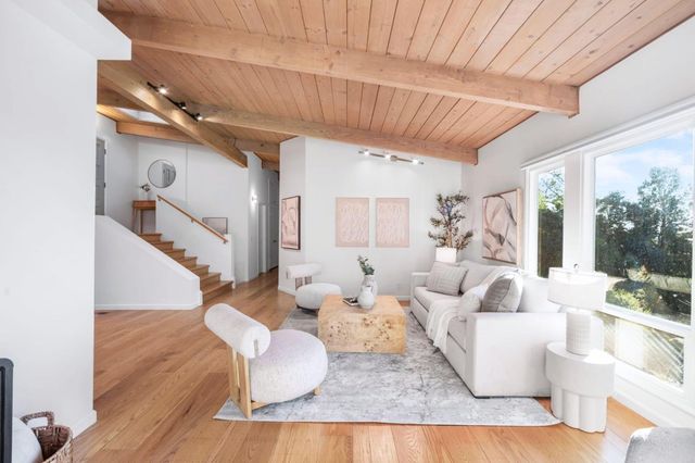 5914 Zinn Drive, Oakland, CA 94611