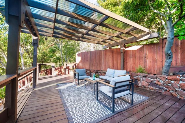 5914 Zinn Drive, Oakland, CA 94611