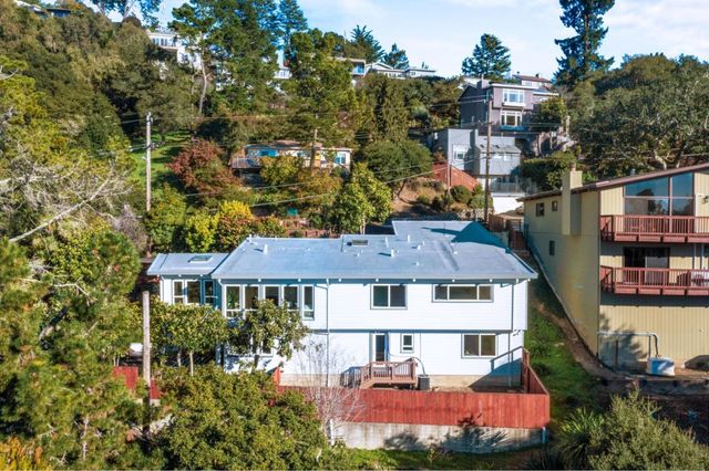 5914 Zinn Drive, Oakland, CA 94611