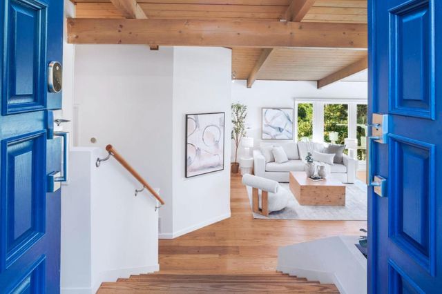 5914 Zinn Drive, Oakland, CA 94611