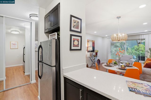 551 Jean St 104, Oakland, CA 94610