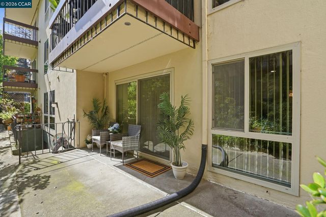 551 Jean St 104, Oakland, CA 94610