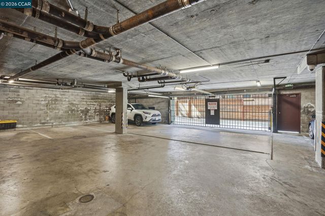 551 Jean St 104, Oakland, CA 94610