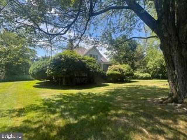 339 E BROWN ST, East Stroudsburg, PA 18301