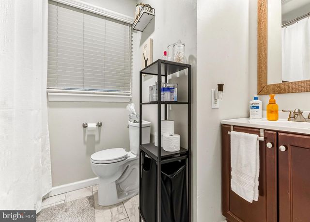 512 LAKE AVE, Williamstown, NJ 08094